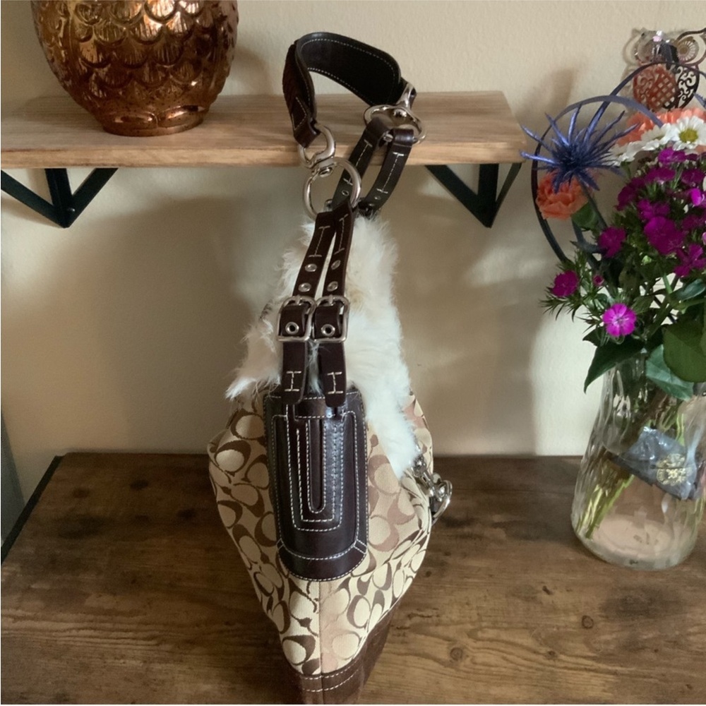 Coach Signature Set Handbag Tote Purse Wallet Winter Fur leather canvas - Picture 4 of 15